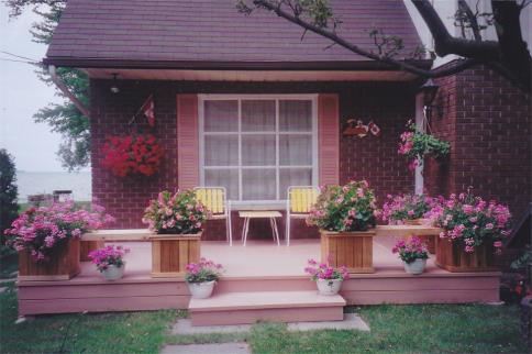 Front Deck and entrance